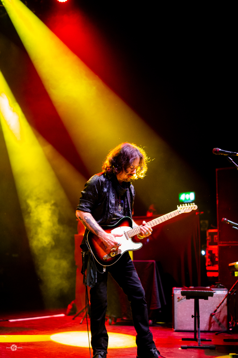 18_06_23-The-Winery-Dogs-Shepherds-Bush-Empire-22