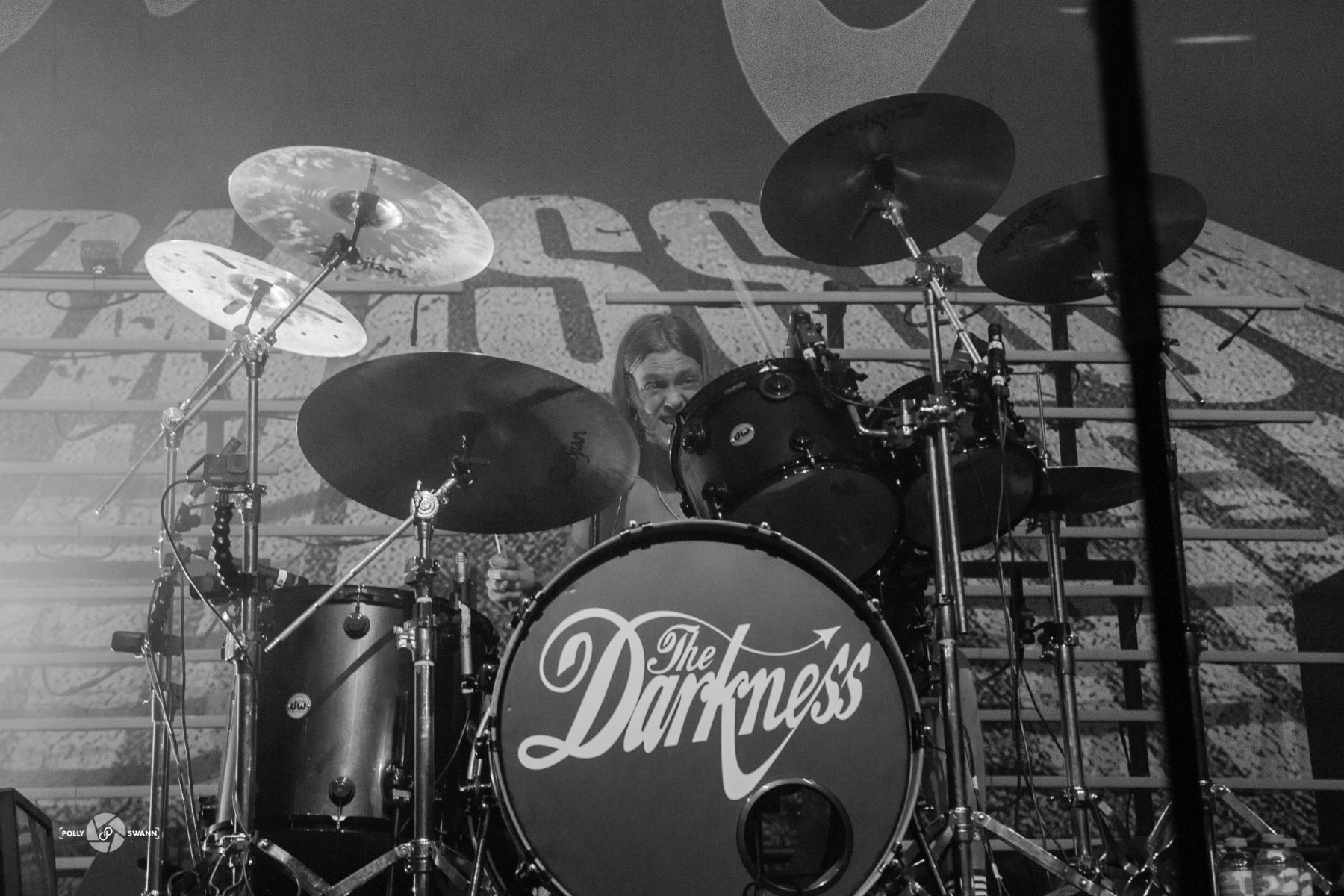 09_12_23-The-Darkness-The-Roundhousse-03