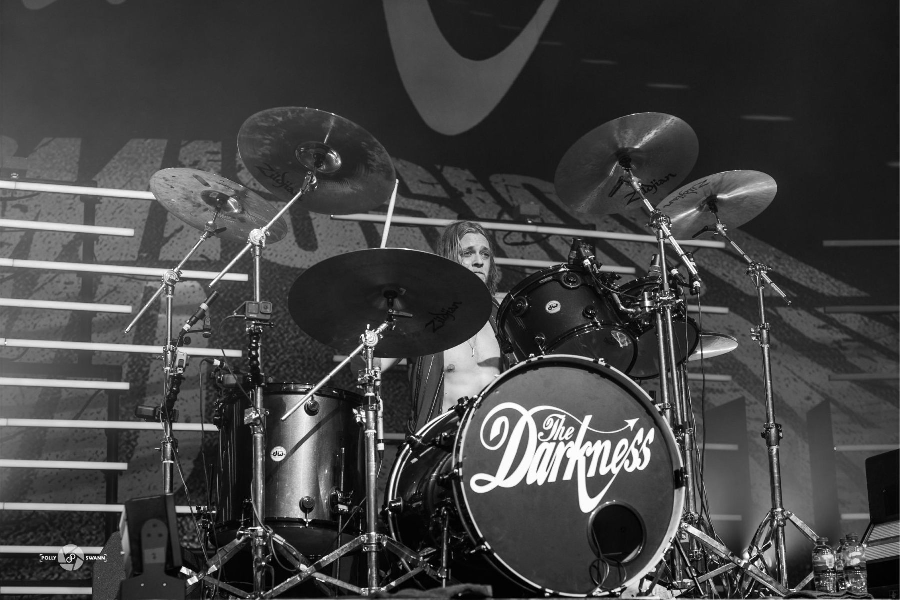 09_12_23-The-Darkness-The-Roundhousse-32