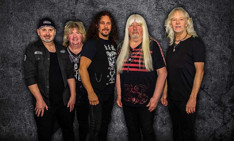 Troy Redfern replaces Limehouse Lizzy on the Sweet tour.