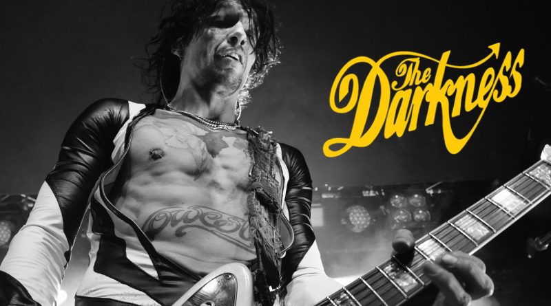 The Darkness performing live during the Dreams On Toast tour