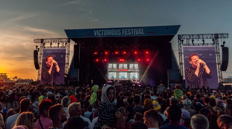 The Mary Wallopers Censored: Bands Boycott Festival