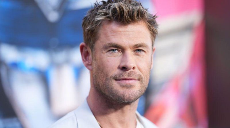 Chris Hemsworth drums