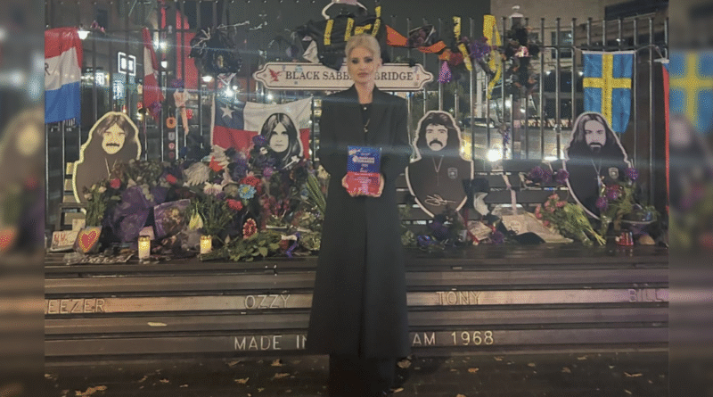 news: Ozzy Osbourne Receives Lifetime Achievement Award