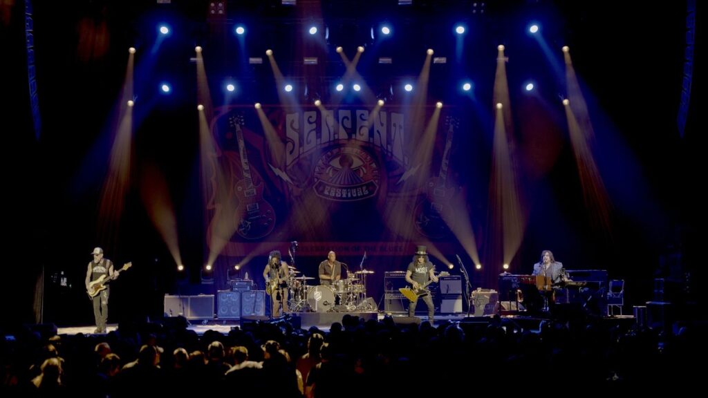 Slash Live Album Review The band line up