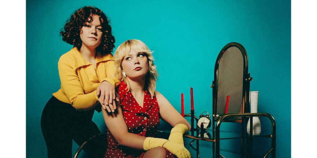 Girl Tones Burnout Single & Video