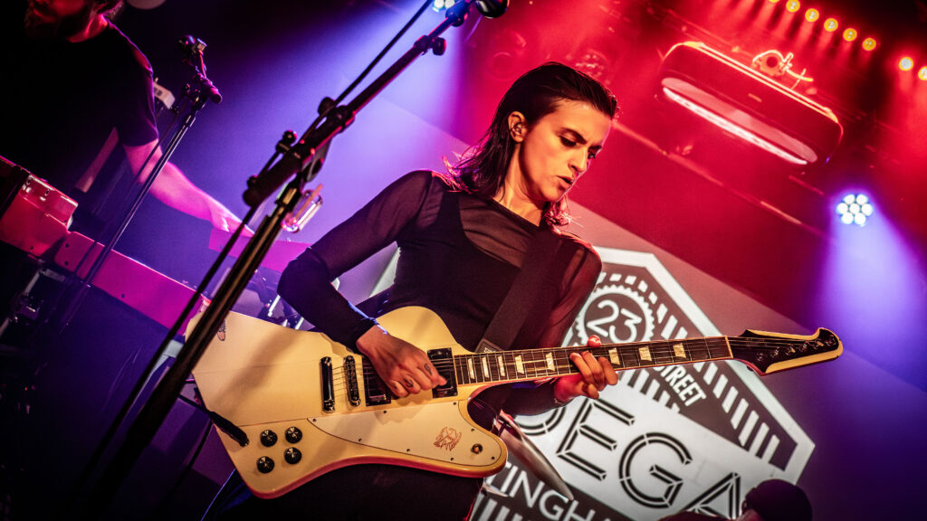 Laura Cox UK Tour